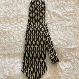 Kilburne & Finch - Fine Clothiers - 100% Silk Vintage Tie